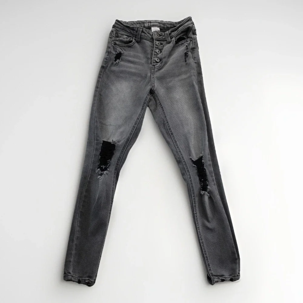 No Boundaries Juniors High Rise Skinny Jeans Size 3 Gray Distressed Stretch